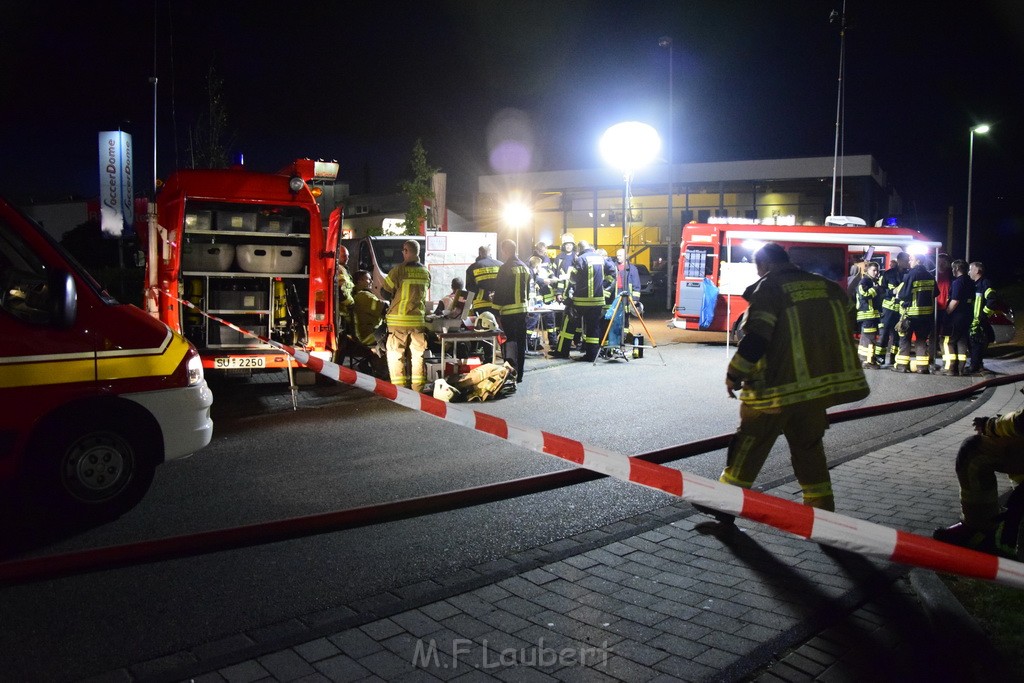 Grossbrand Halle Troisdorf Kriegsdorf Junkersring P639.JPG - Miklos Laubert